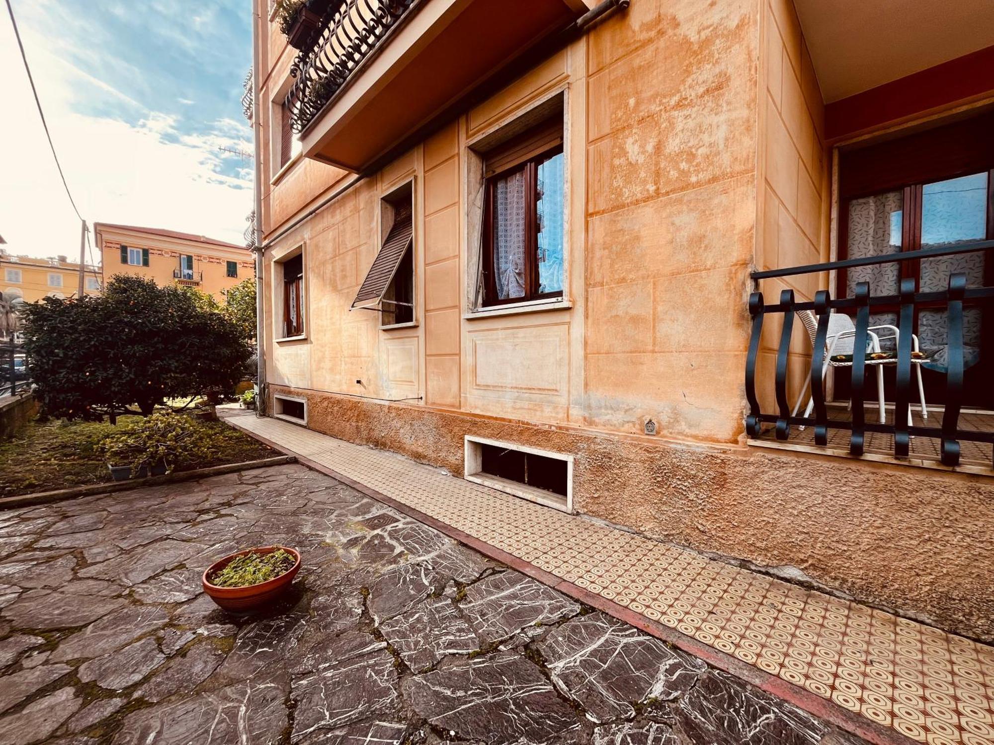 Francesca Con Giardino Apartment *